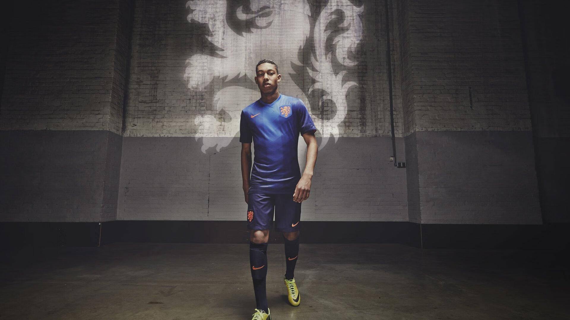 成都兴城迎来新篇章，韩国名帅徐正源执掌教鞭，亚洲足球智慧注入中超赛场