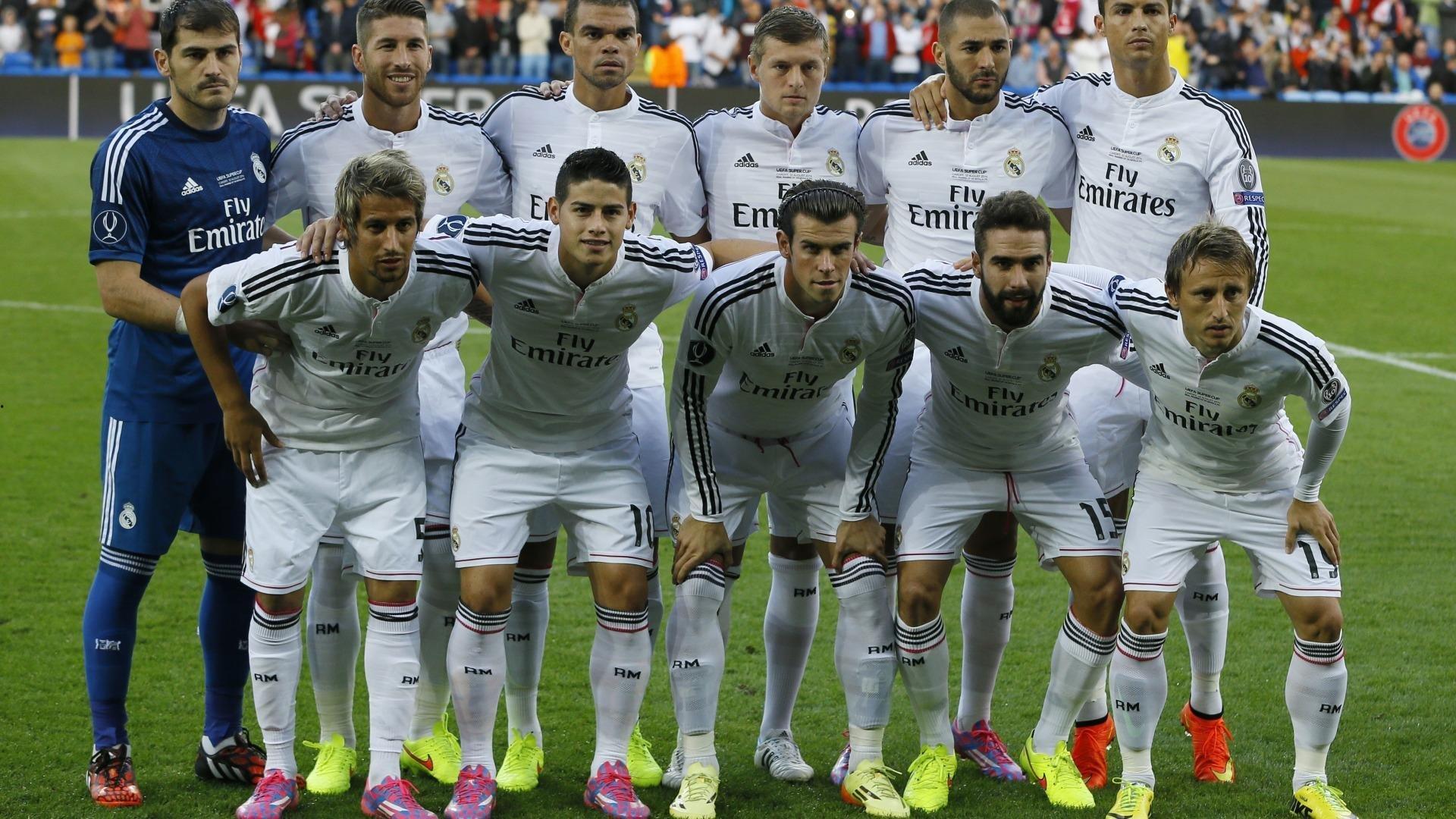 从WNBA到争议舞台，伊丽莎白·坎贝奇的职业抉择与行业真相